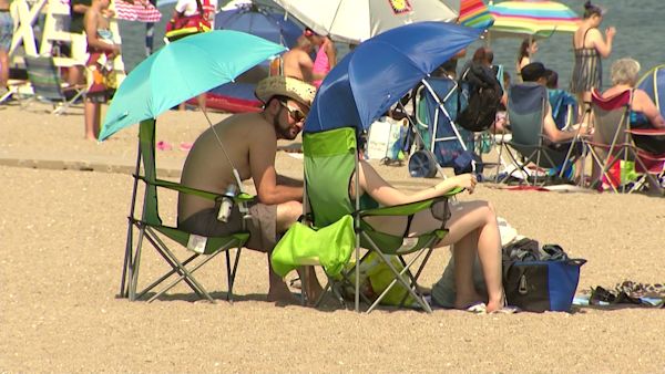 Yale Cancer Center warns of melanoma risk from summer heat