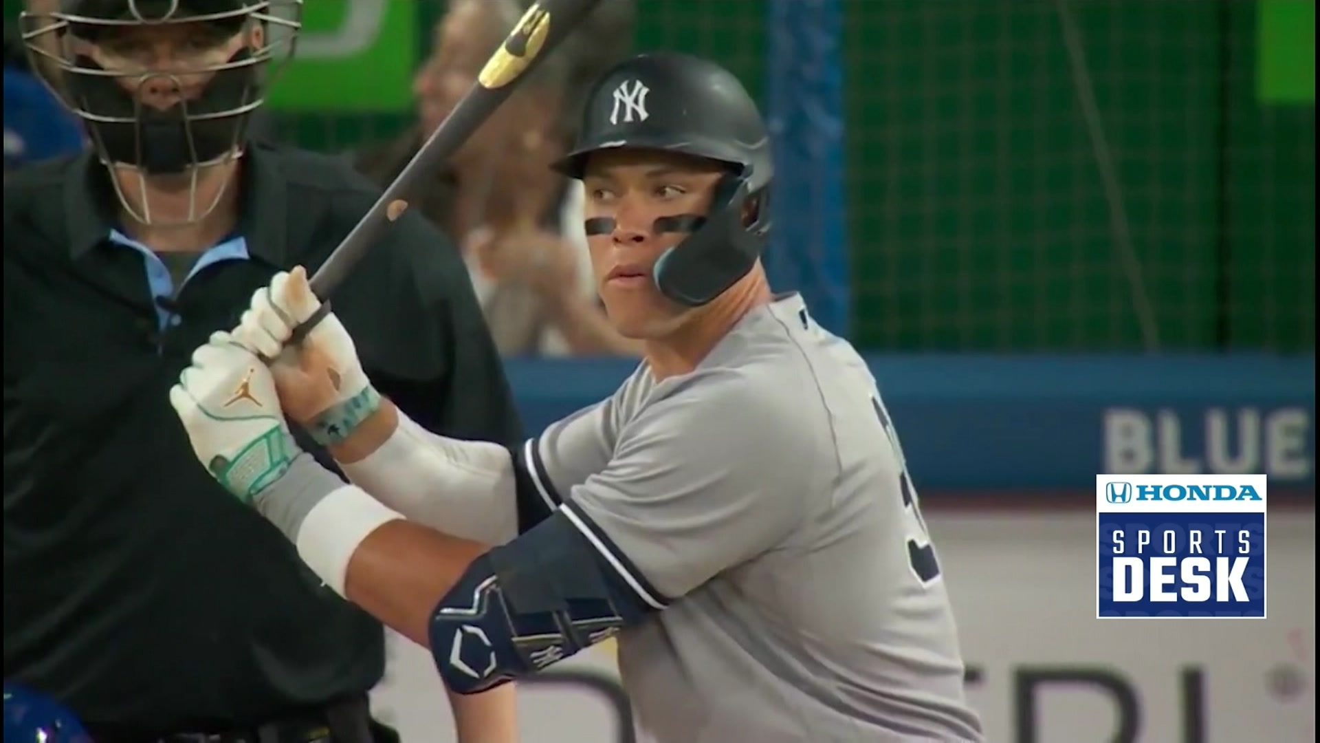 Aaron Judge shares special moment with cancer survivor