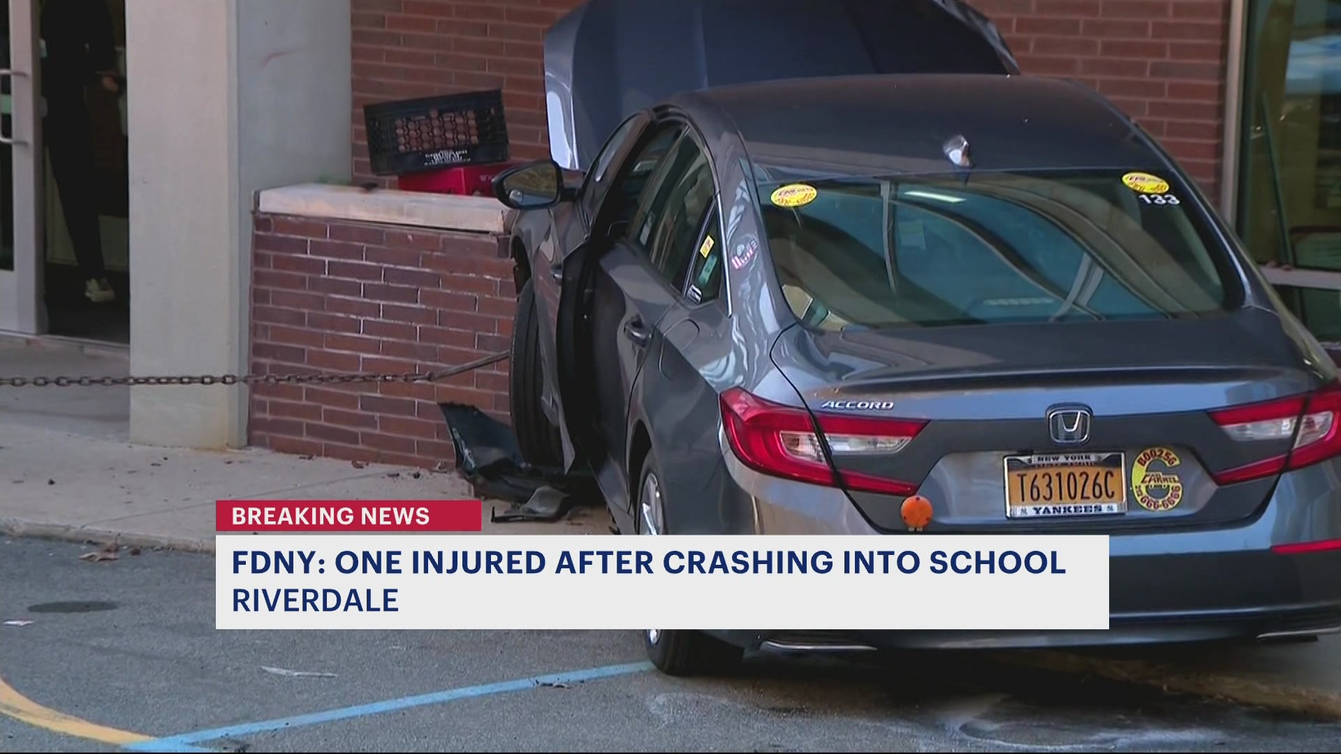 FDNY Car crashes into SAR High School in the Bronx