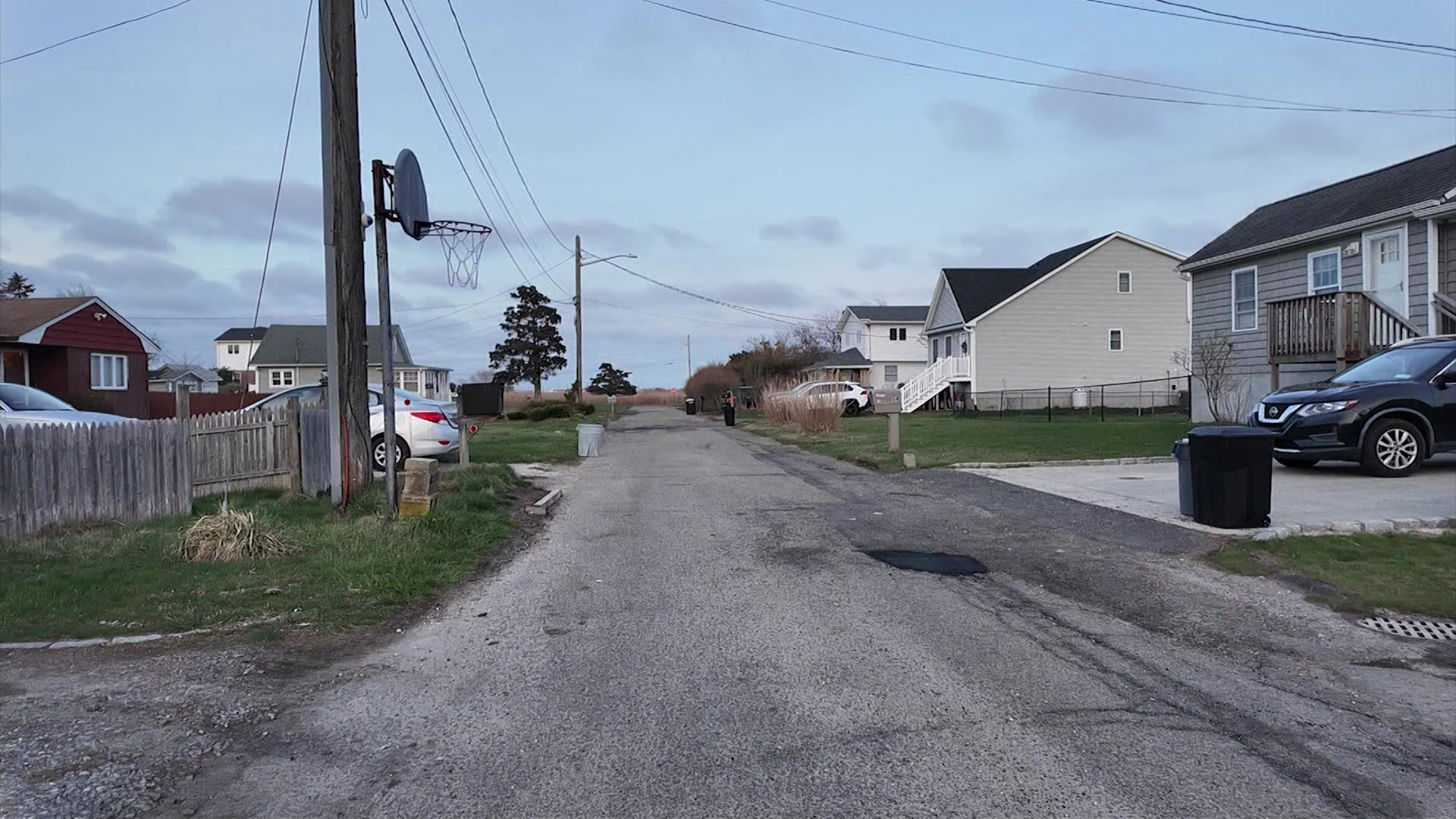 LI10JENNAFLOODS_2026-04-09-22-10-19