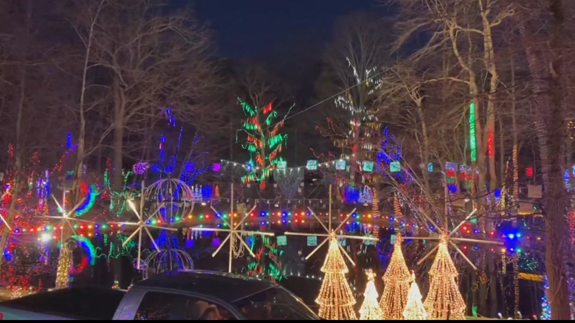 Guinness World Recordholding family from Dutchess beats own holiday