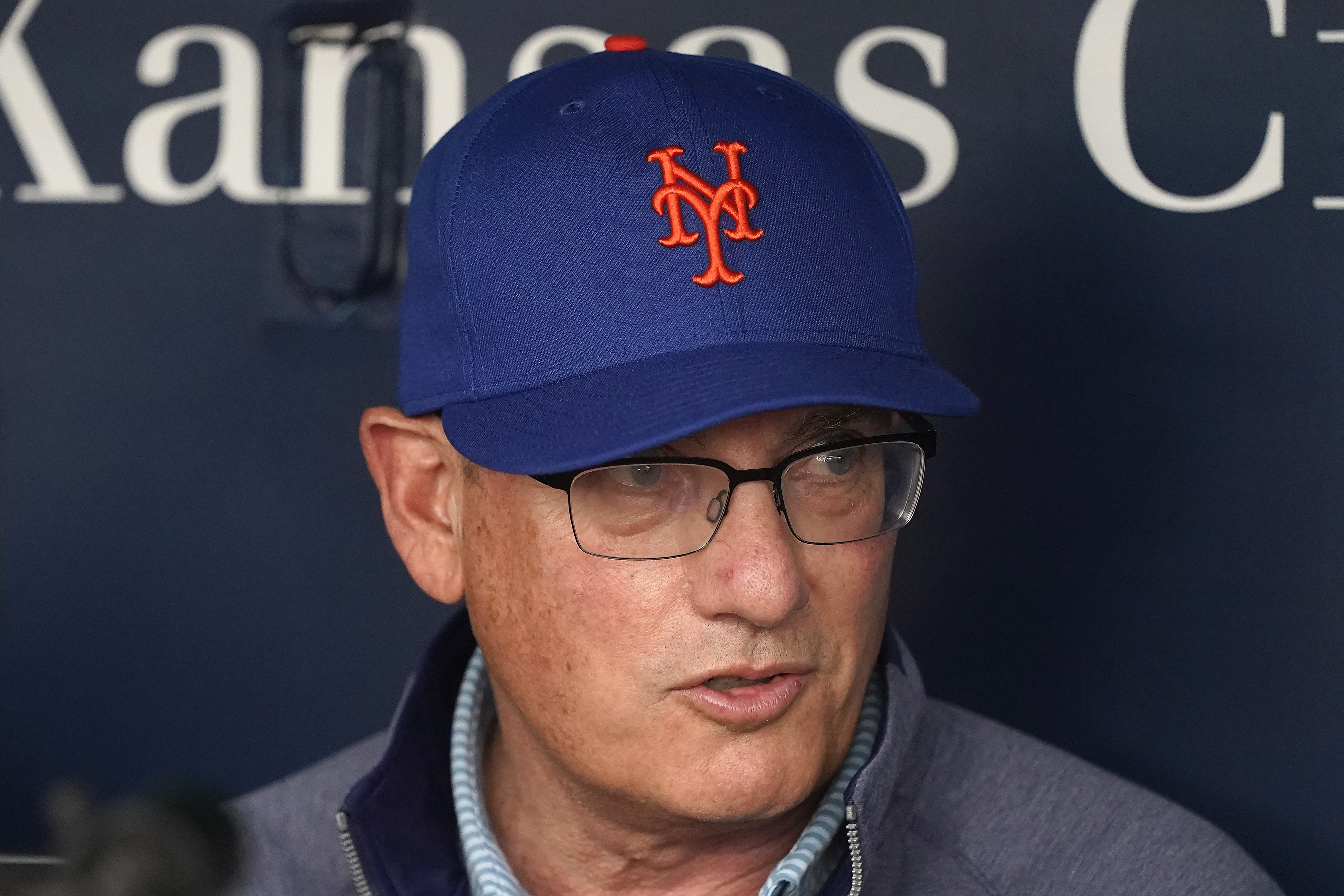 LOOK: Mets sport new-look jersey patch after Steve Cohen