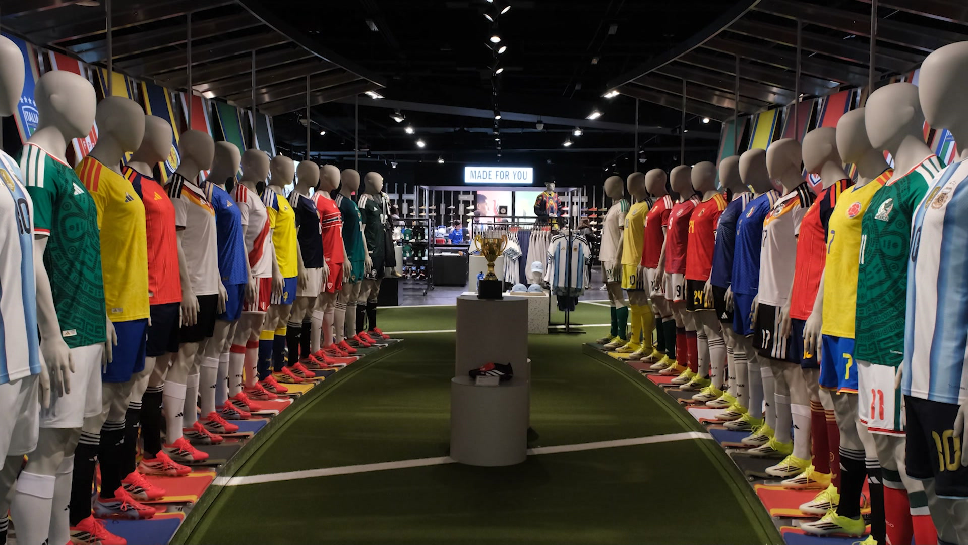 MTNJAdidasStore0202_2026-02-02-17-38-43