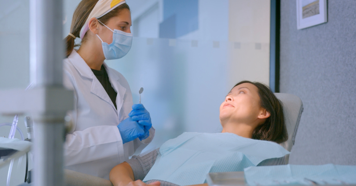 Dentist (1200 x 628 px)
