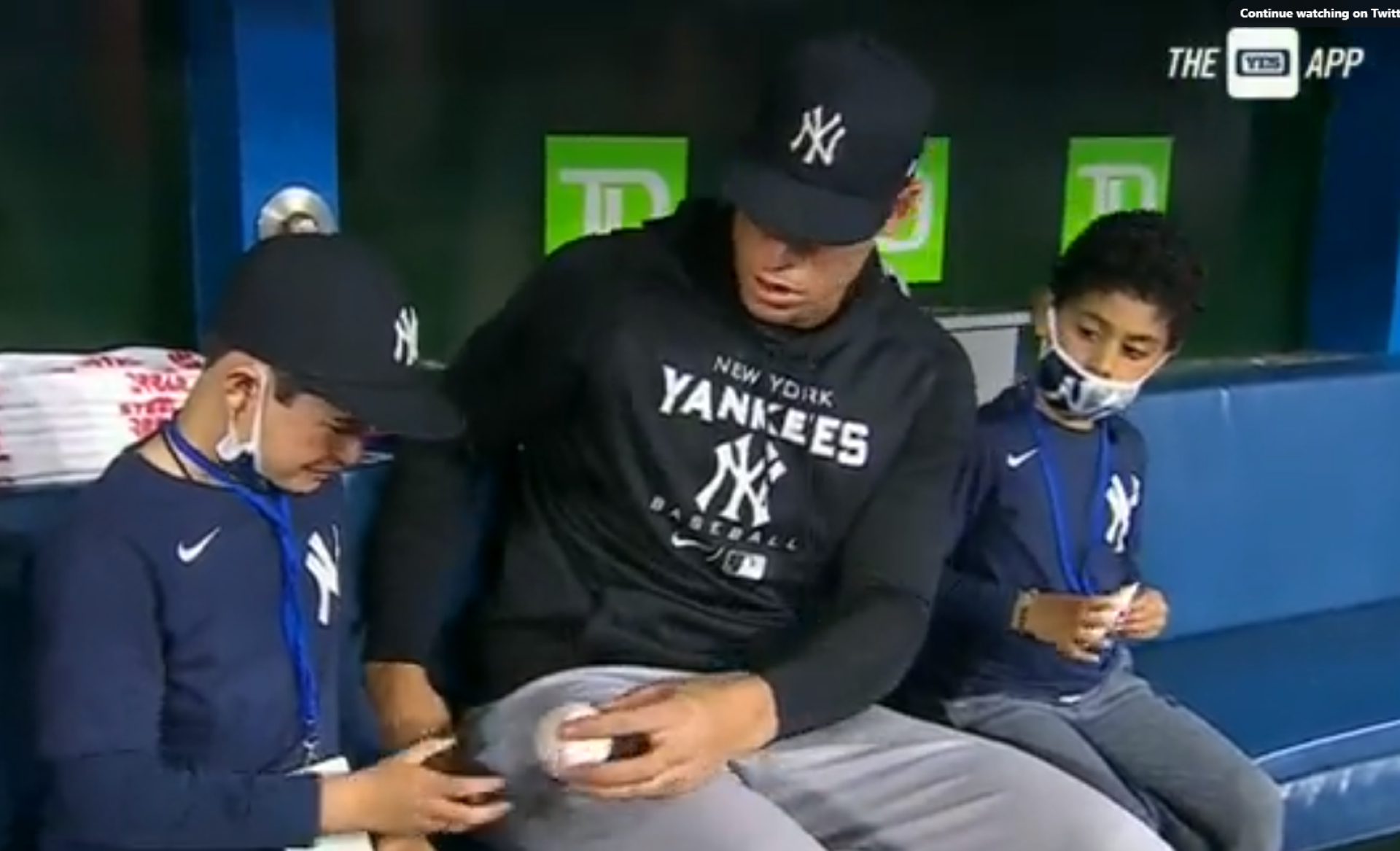 What’s Hot! Young Yankees fan gets to meet Aaron Judge