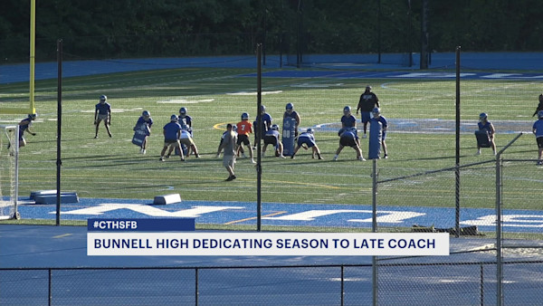 Bunnell High dedicates football season to late coach