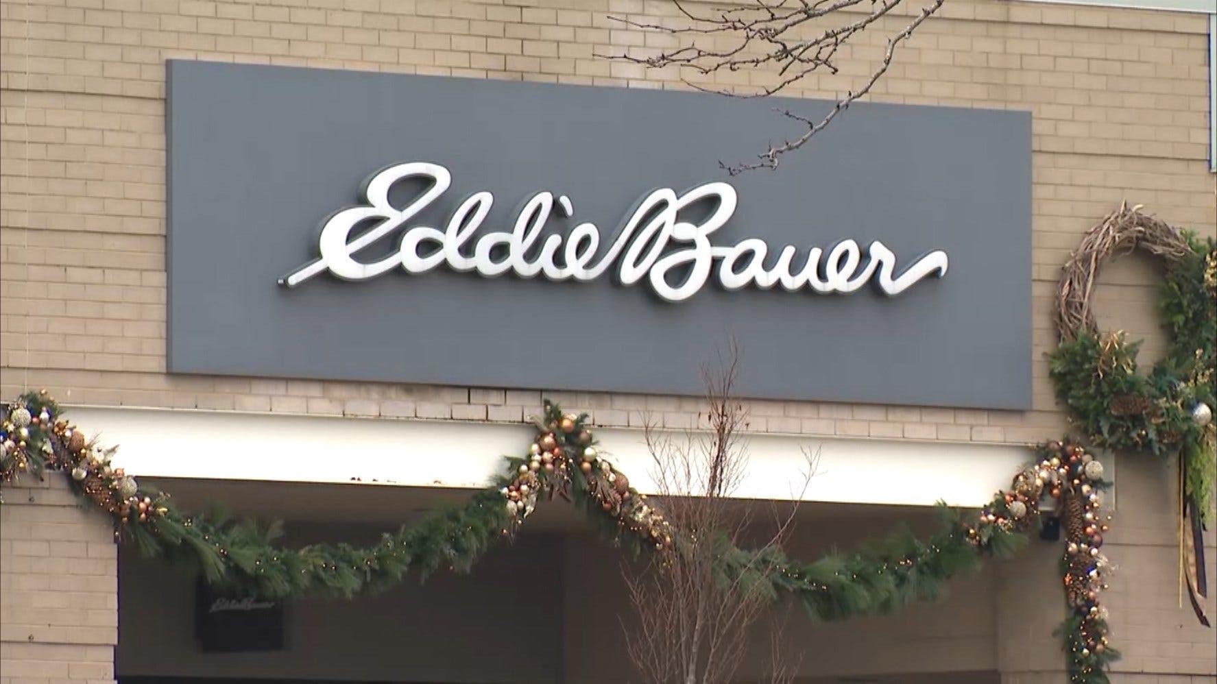 Eddie Bauer closing store at New Jersey shopping center