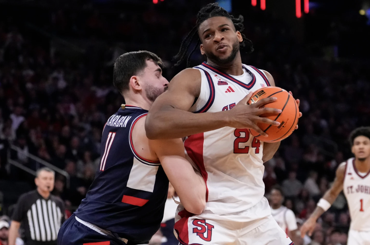 APStJohnsBeatsUConBigEast001