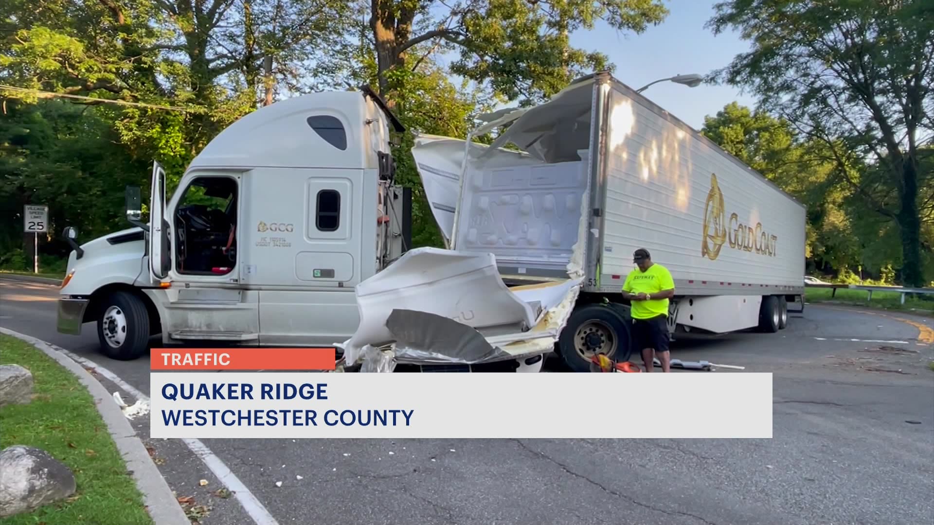 Tractortrailer hits Weaver Street overpass on northbound Hutchinson River Parkway