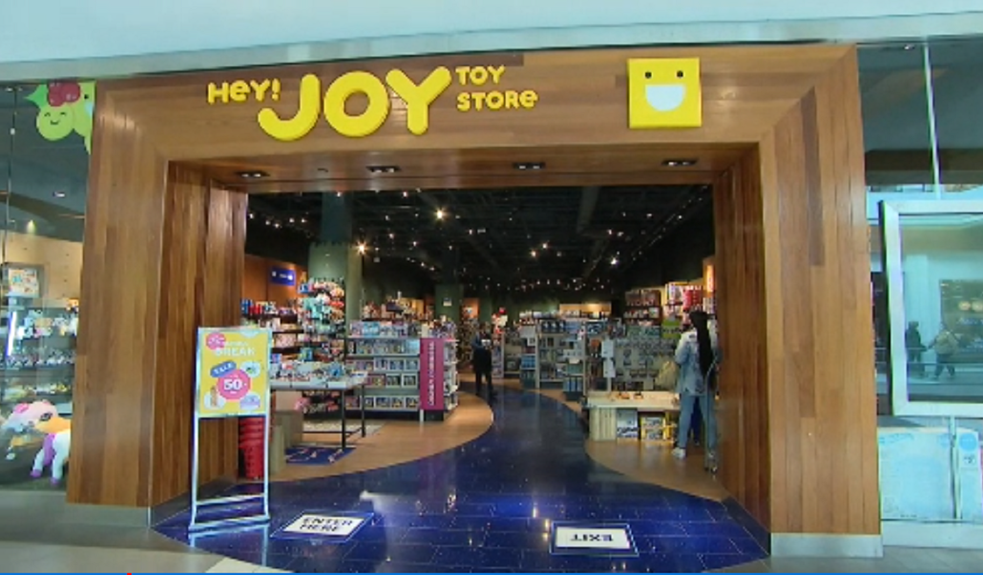 Hey! Joy Opens Second Toy Store At Roosevelt Field Mall