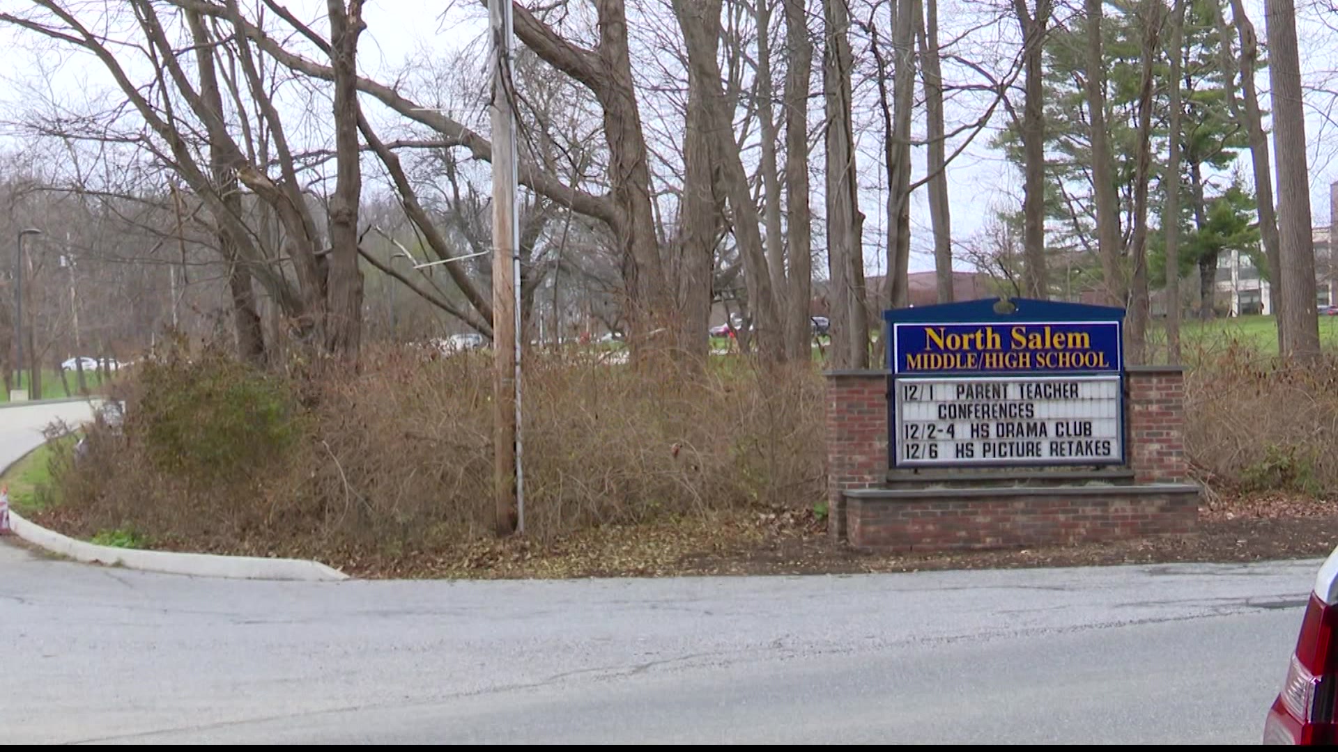 North Salem School District parents urge school board to add 2nd school