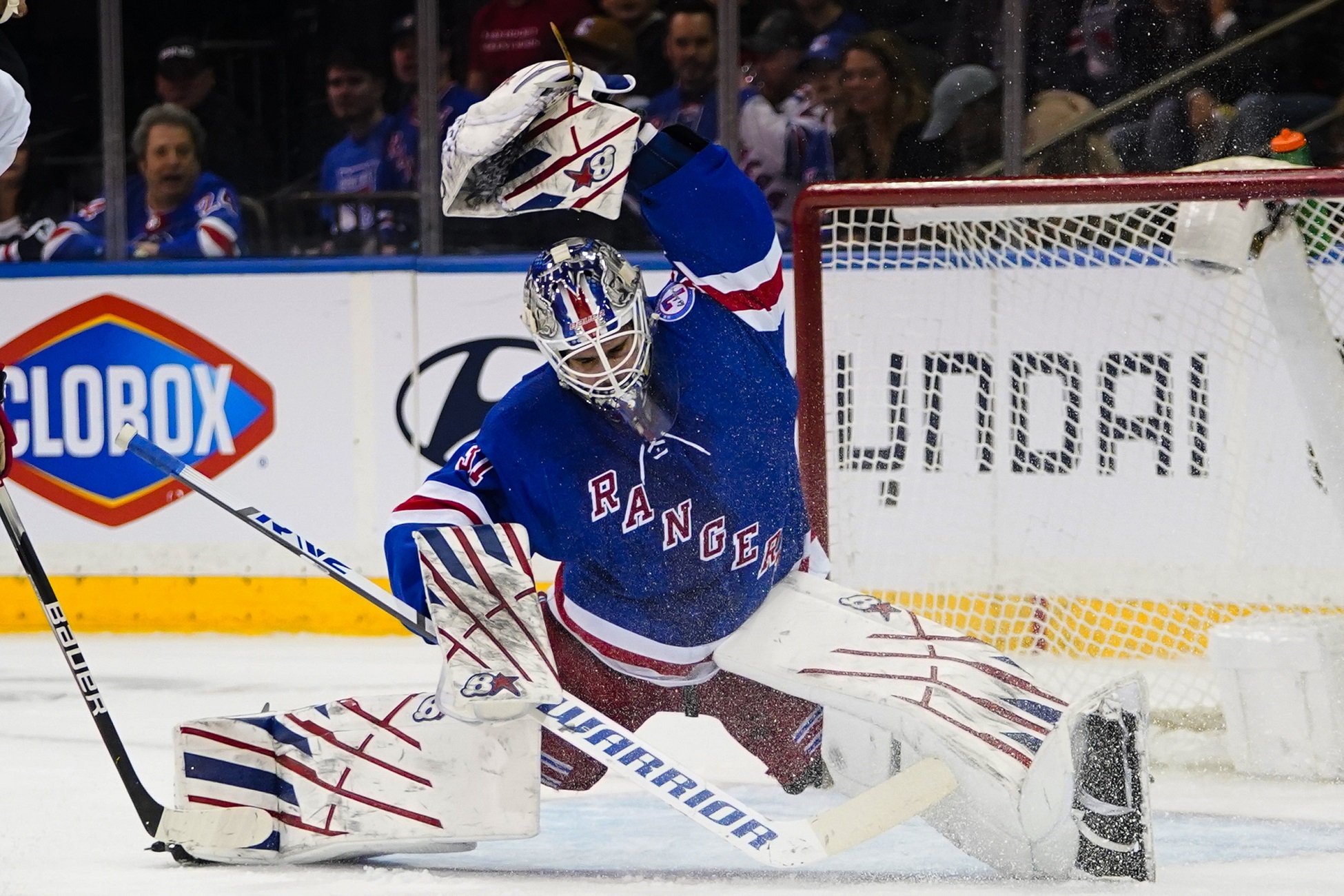 The Henrik Lundqvist Blog: Henrik in the Rangers New Heritage Jersey