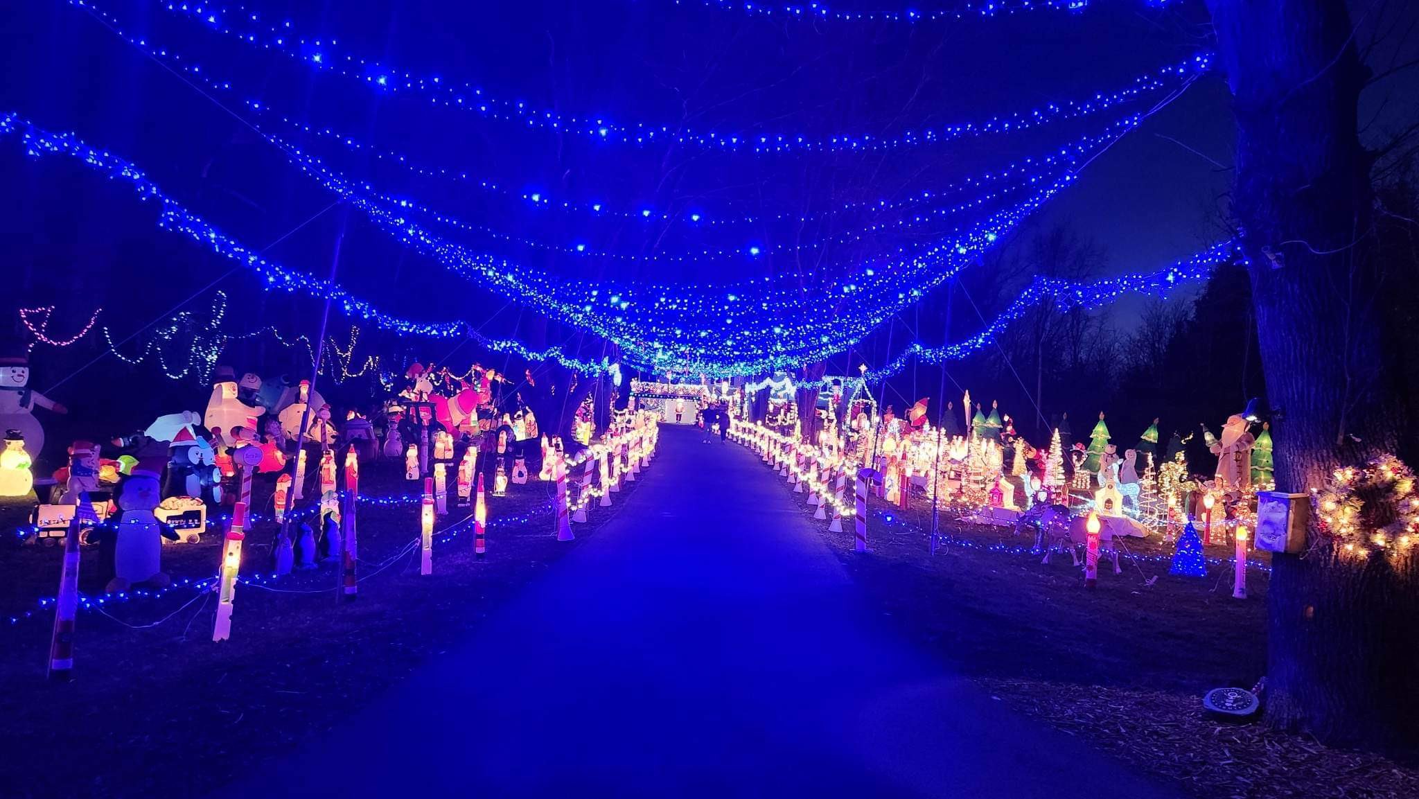Annual Warwick holiday display comes to an end