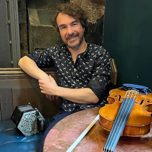 Youth Fiddle with Blake Ritter (Ceo)  Sat July 18 12:30PM-1:30PM  Corvallis-Benton County Library instructor photo