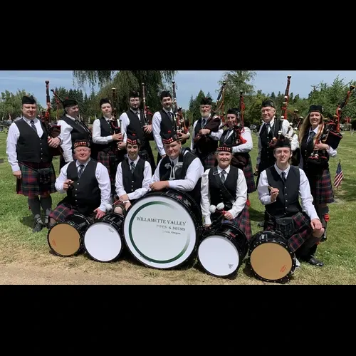 Willamette Valley Pipers band photo