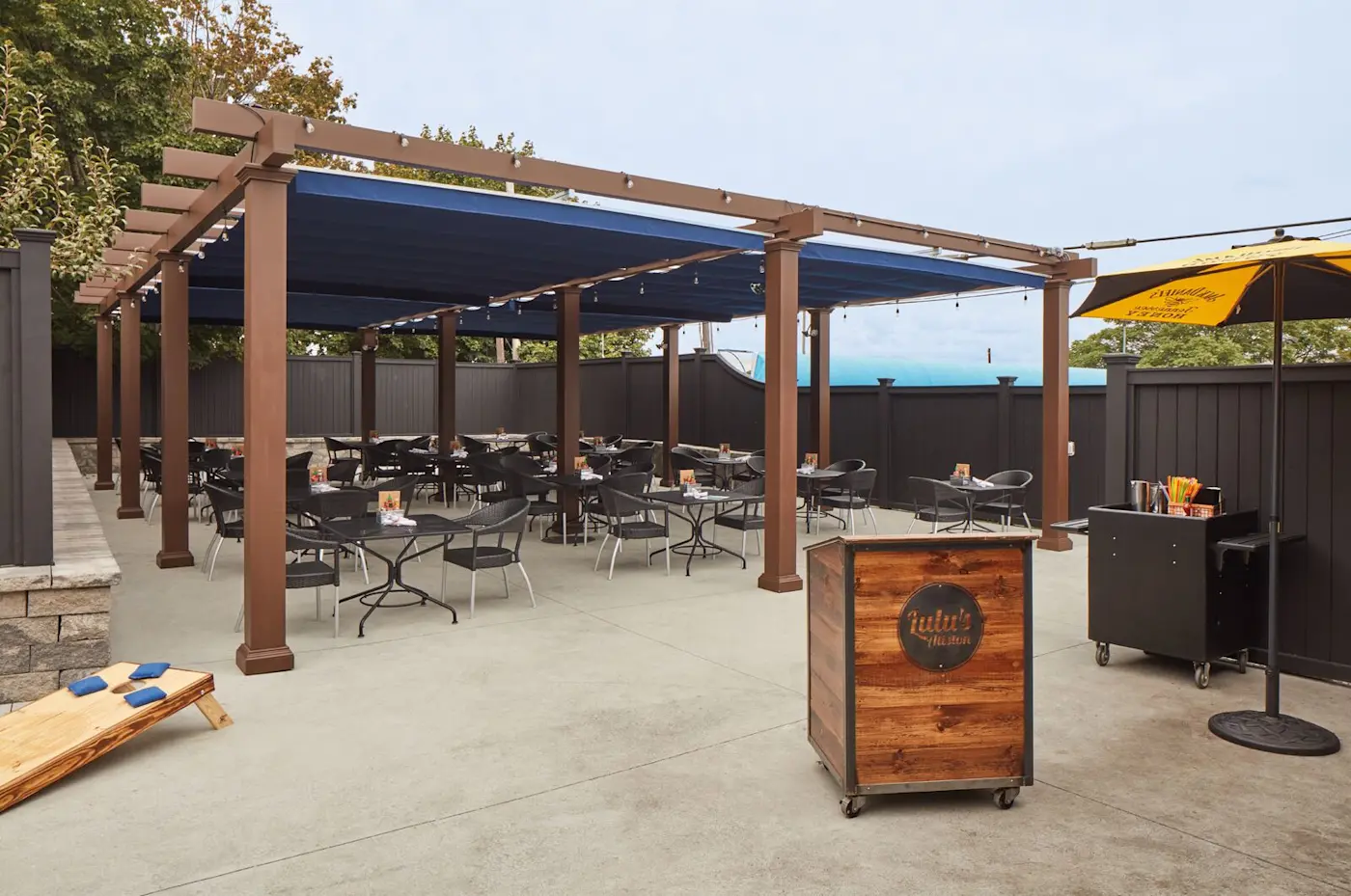 Creating Inviting Outdoor Spaces through Restaurant Pergolas | Walpole ...