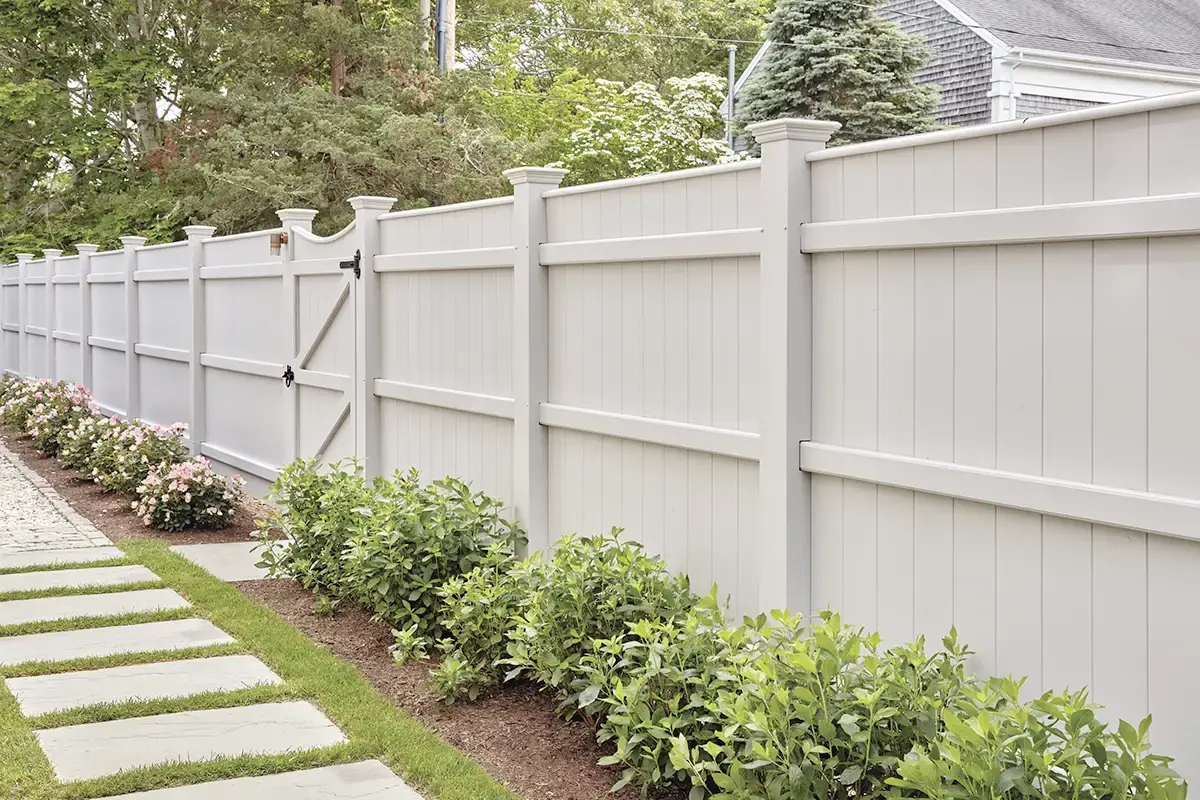 Privacy without ever compromising good taste in low maintenance solid cellular vinyl. Mortise and Tenon installation. 5½''sq posts in Solid Cellular Vinyl only. Available 4'H to 6'H.