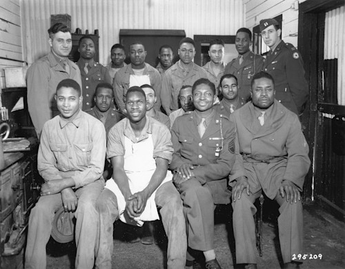 US Troops24