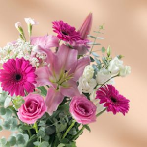 NEW         Fresh Flowers