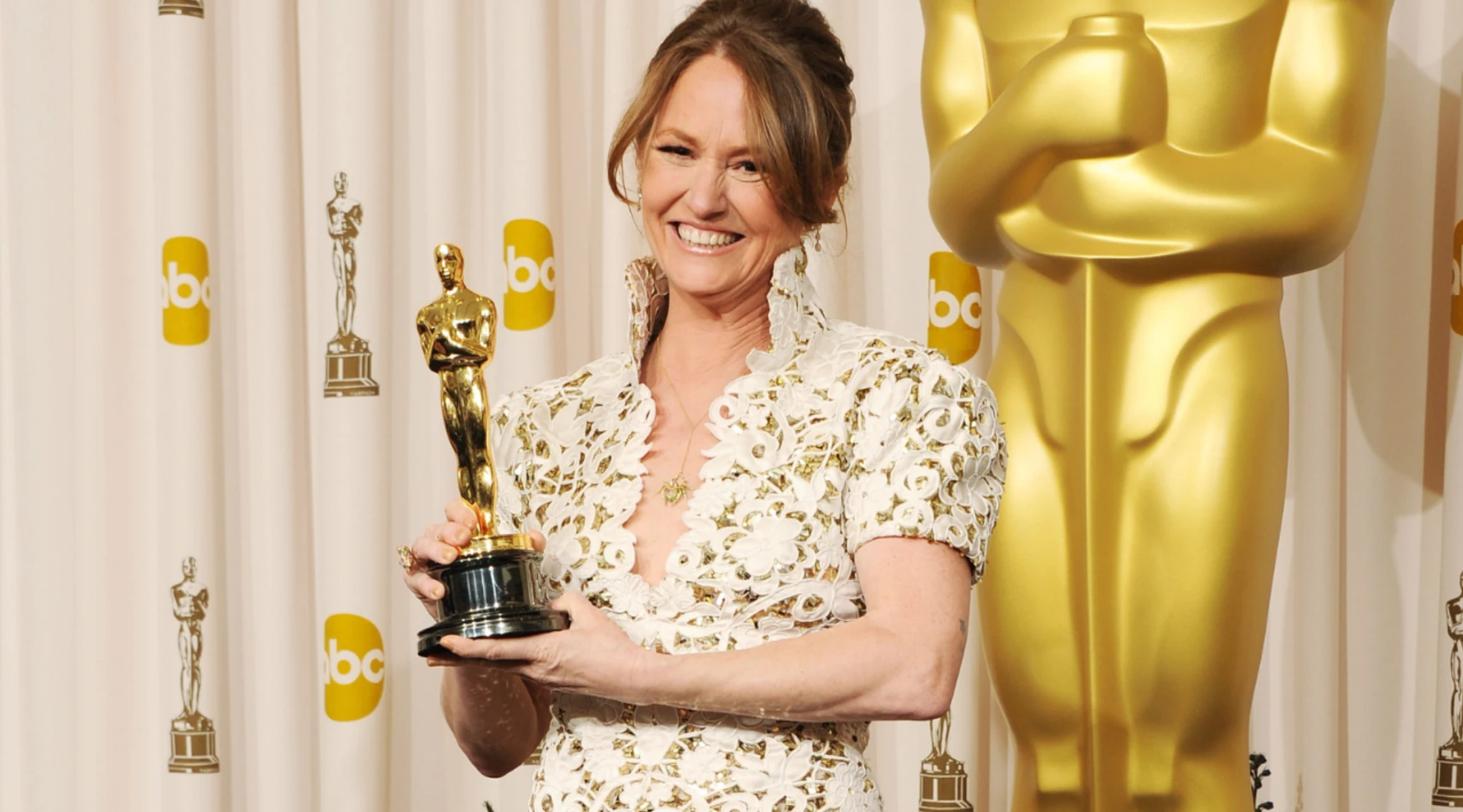 Melissa Leo Recalls Accepting Her 2011 Oscar From Kirk Douglas (Exclusive) 