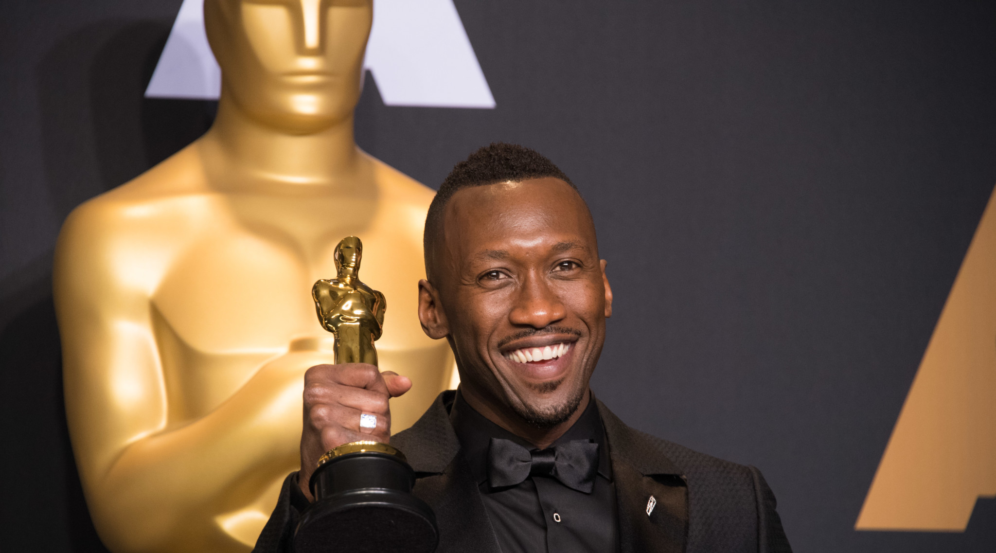 Mahershala Ali Still Gets 'Choked Up' Thinking About His First Oscar Win (Exclusive) 