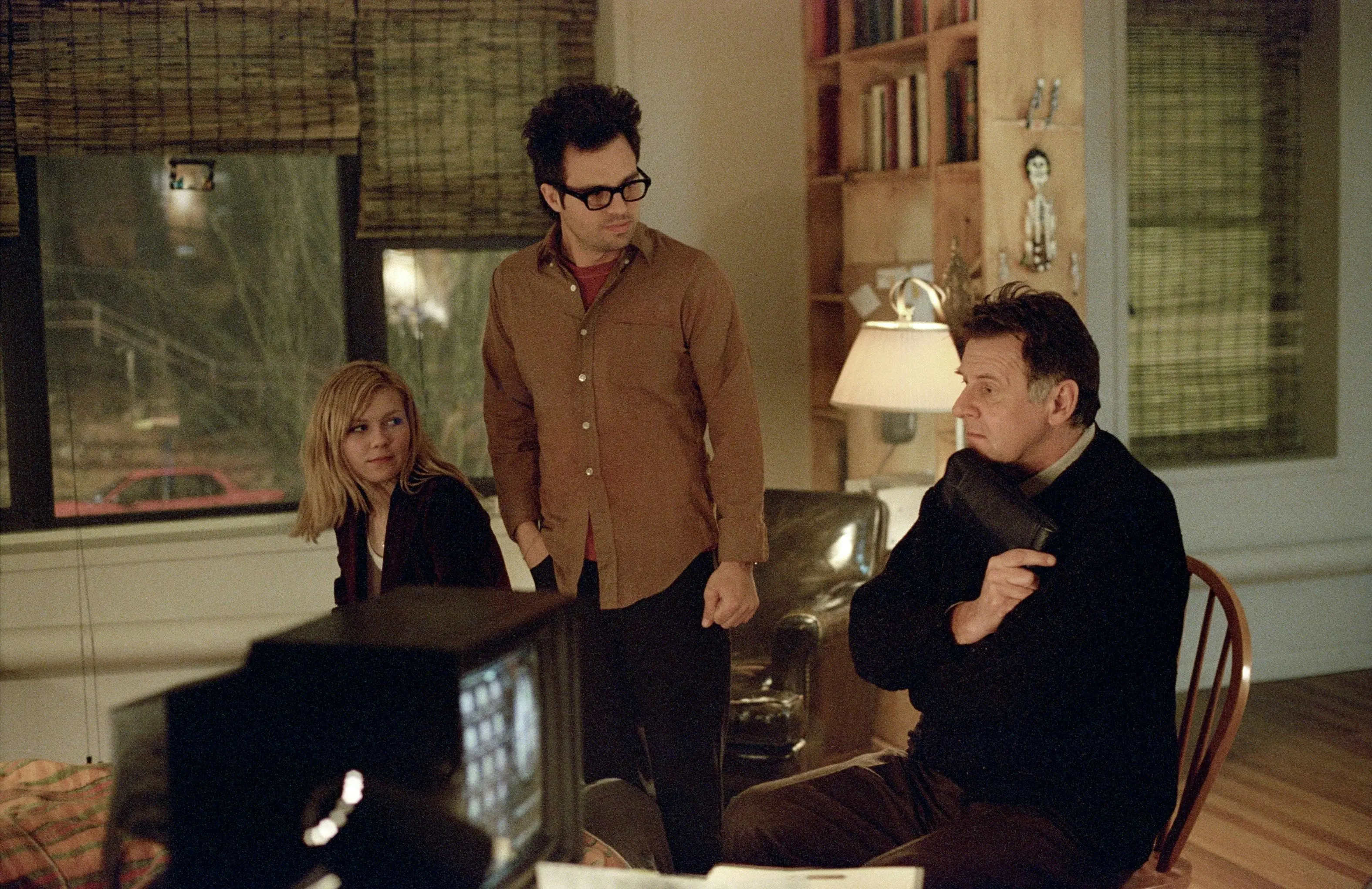 Kirsten Dunst as Mary, Mark Ruffalo as Stan Fink and Tom Wilkinson as Dr. Mierzwiak