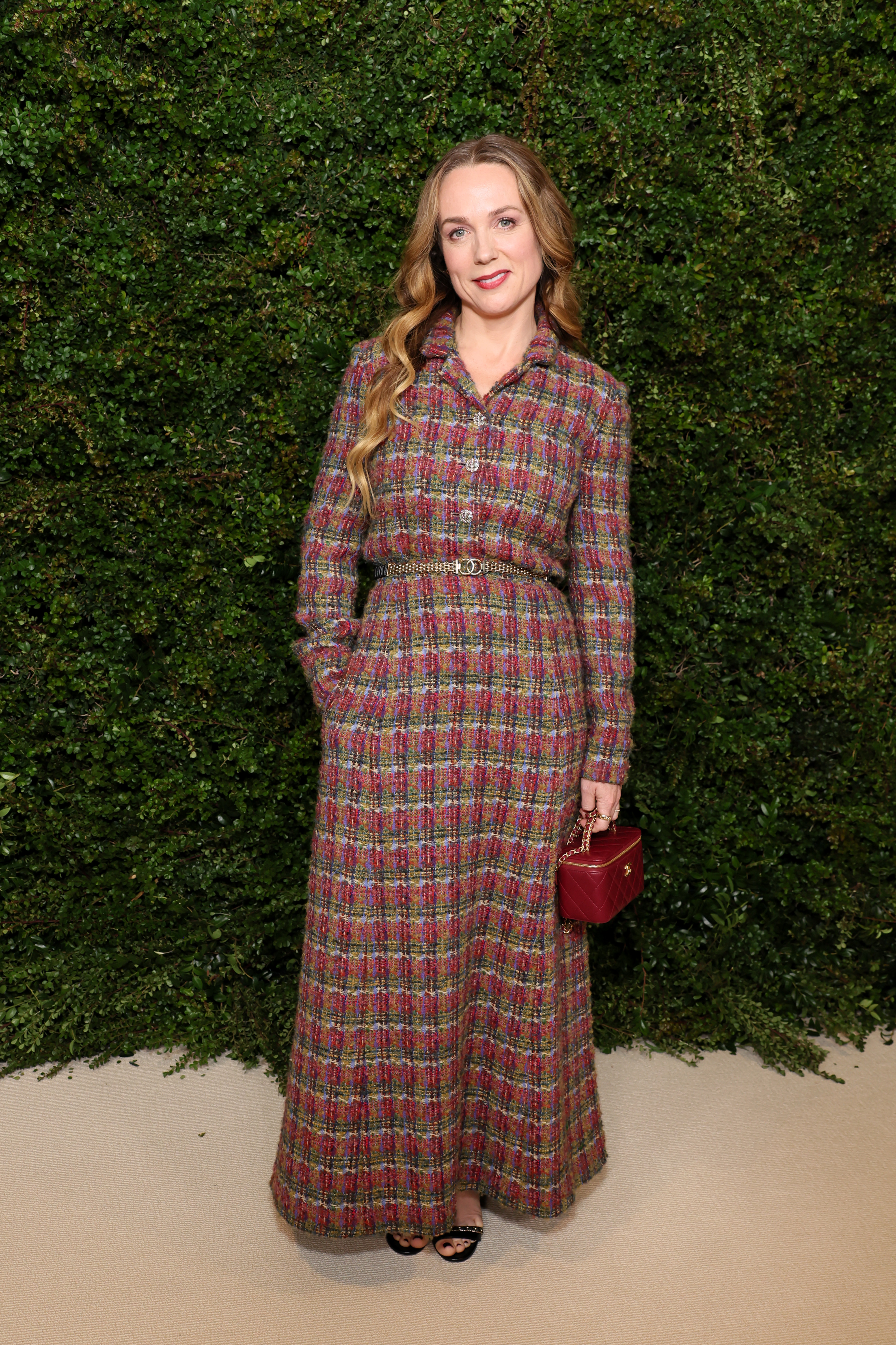 Inside Kerry Condon Getting Ready for Louis Vuitton [PHOTOS] – WWD