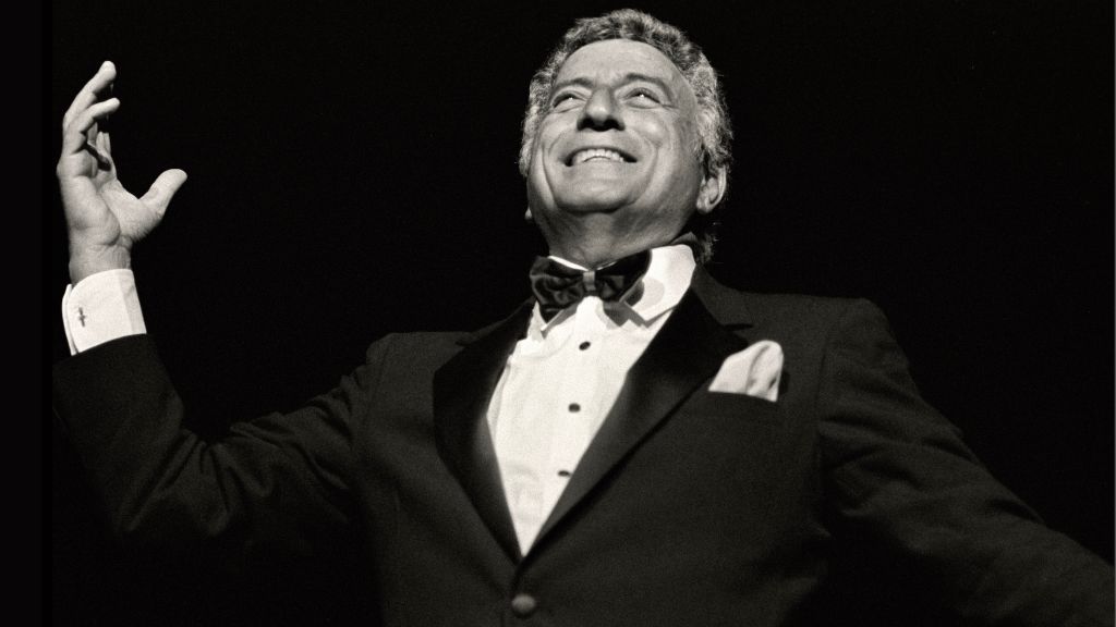 Tony Bennett, Legendary and Beloved Vocalist, Dies at 96 | A.frame