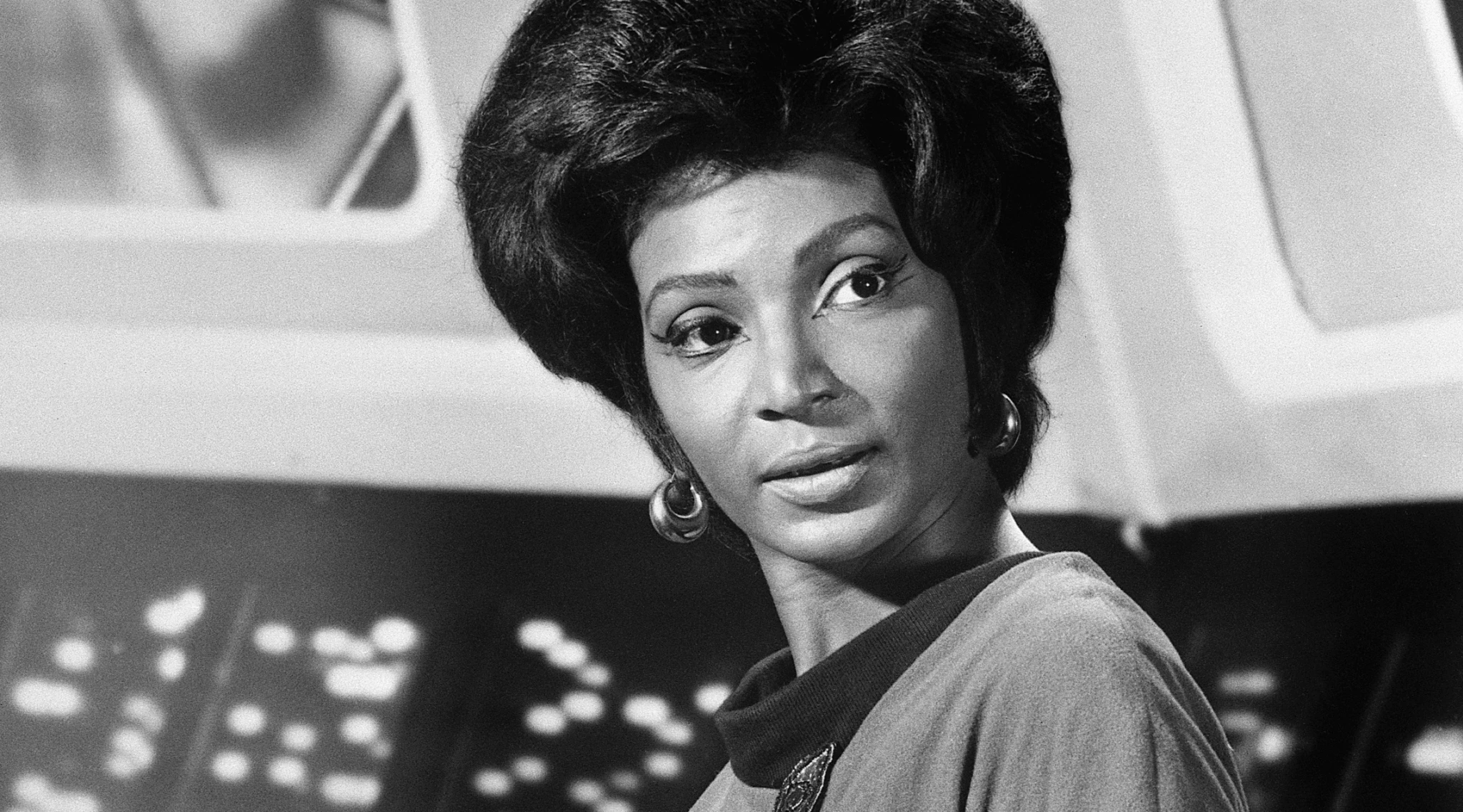 Nichelle Nichols, Pioneering 'Star Trek' Actress, Dies at 89