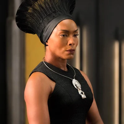 Angela Bassett