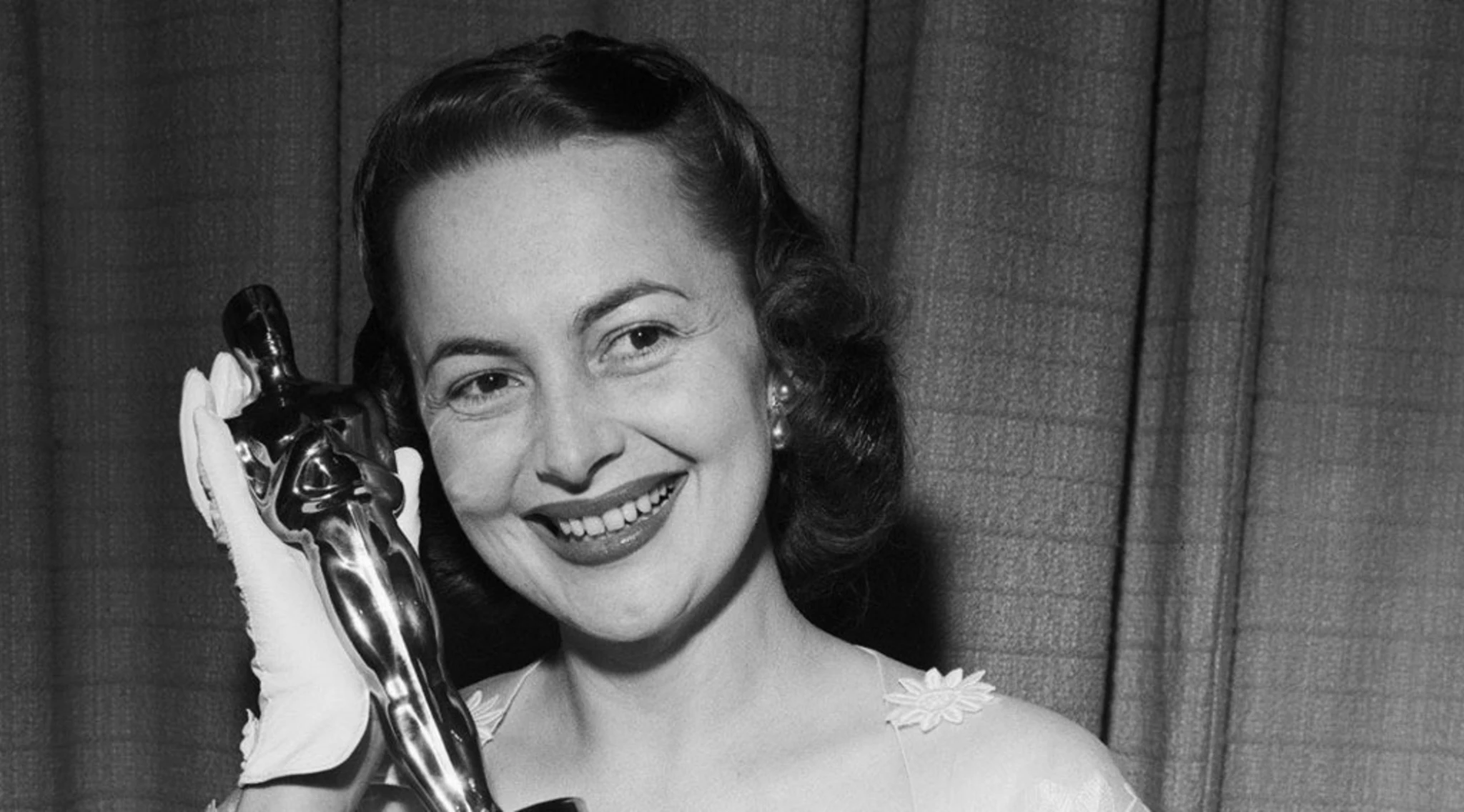 The Resilience, and Remarkable Range, of Olivia de Havilland