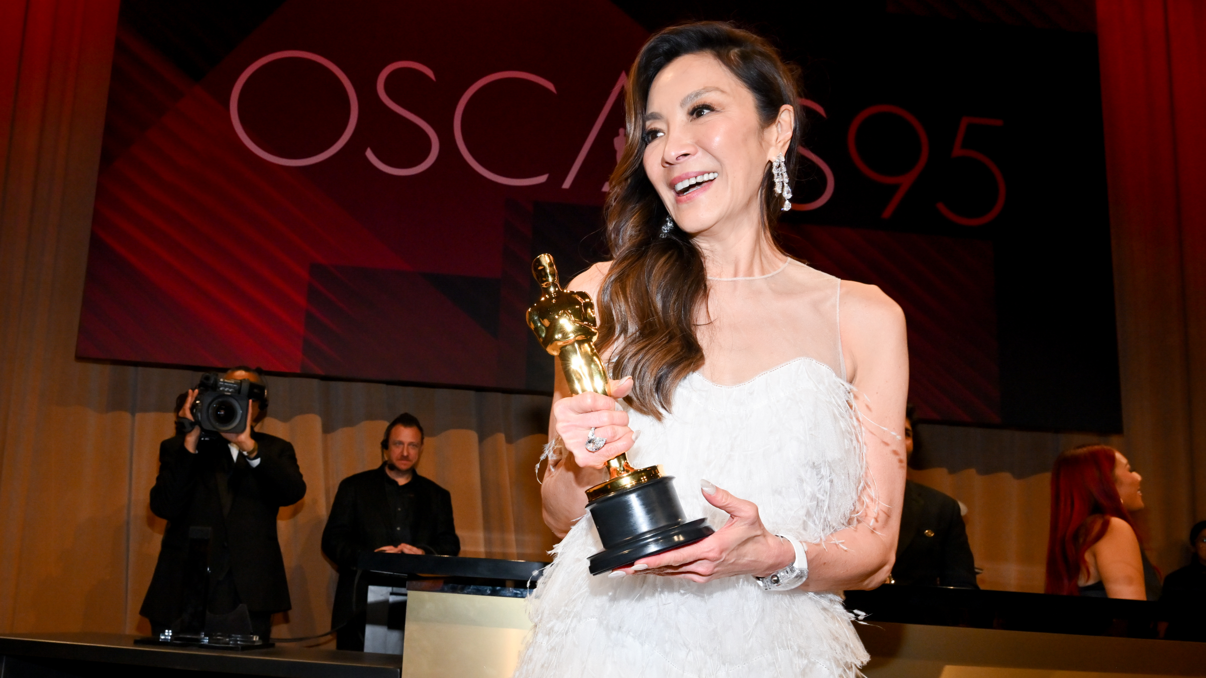 Michelle Yeoh Becomes First Asian Artist to Win Best Actress A.frame image