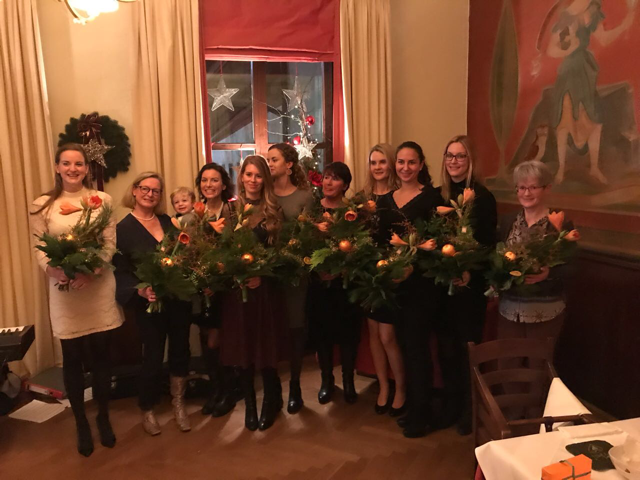Weihnachtsfeier_2017_zusammen mit dem Innovationszentrum für Industrie 4.0
