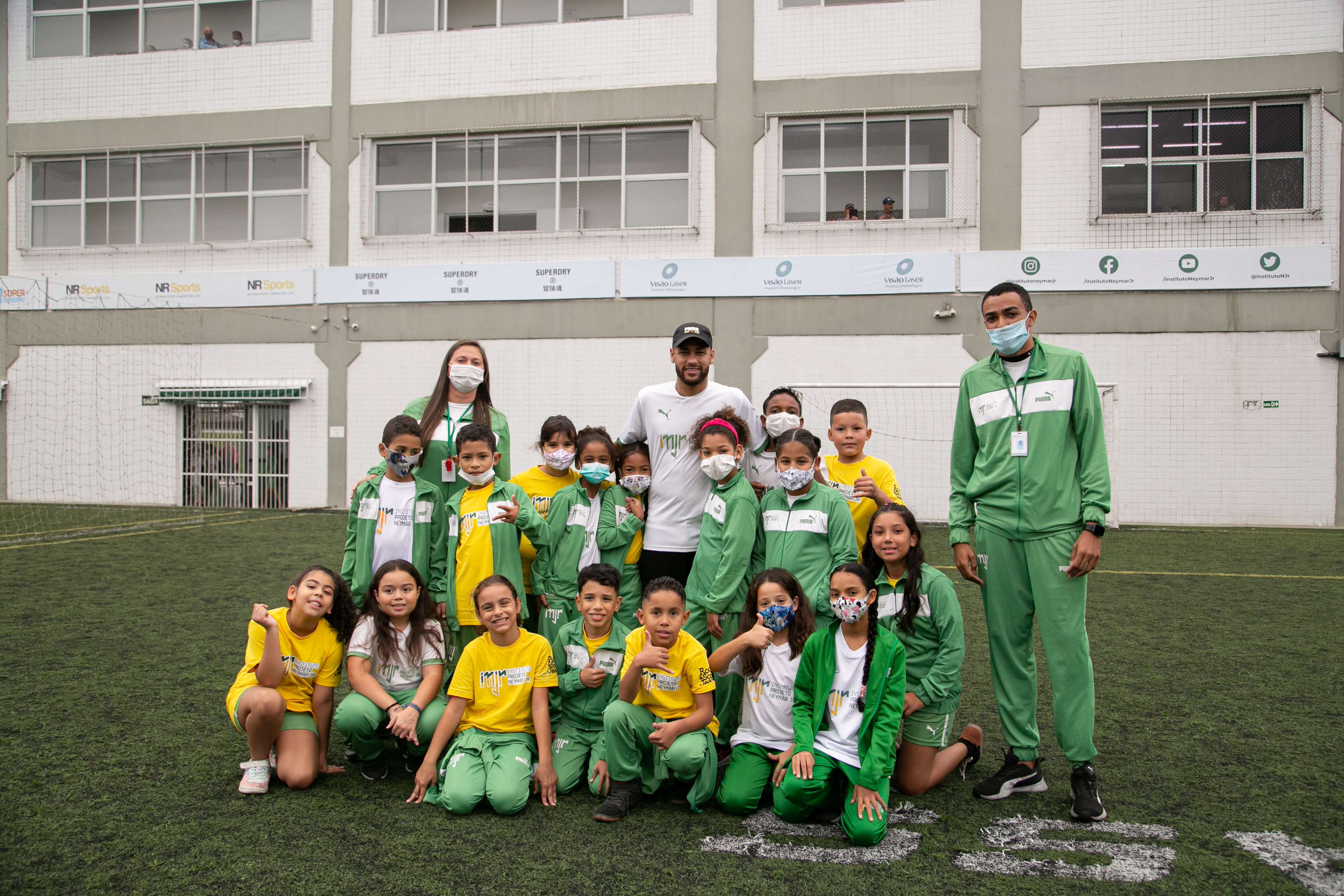 Neymar Jr visits his Institute before returning to PSG | Neymar Jr.