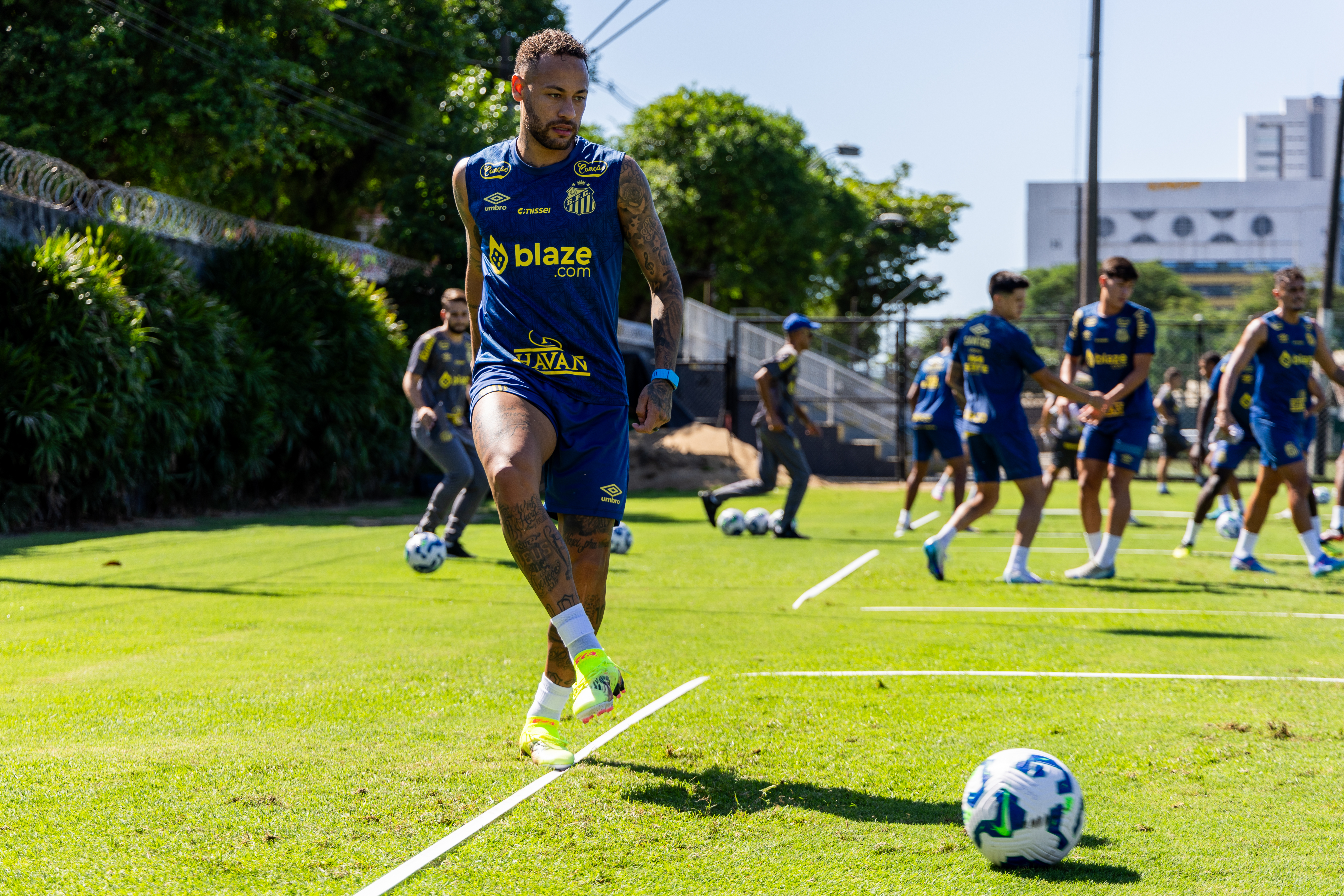 As melhores imagens do treino de Neymar Jr | 08/04/2025 | Neymar Jr.