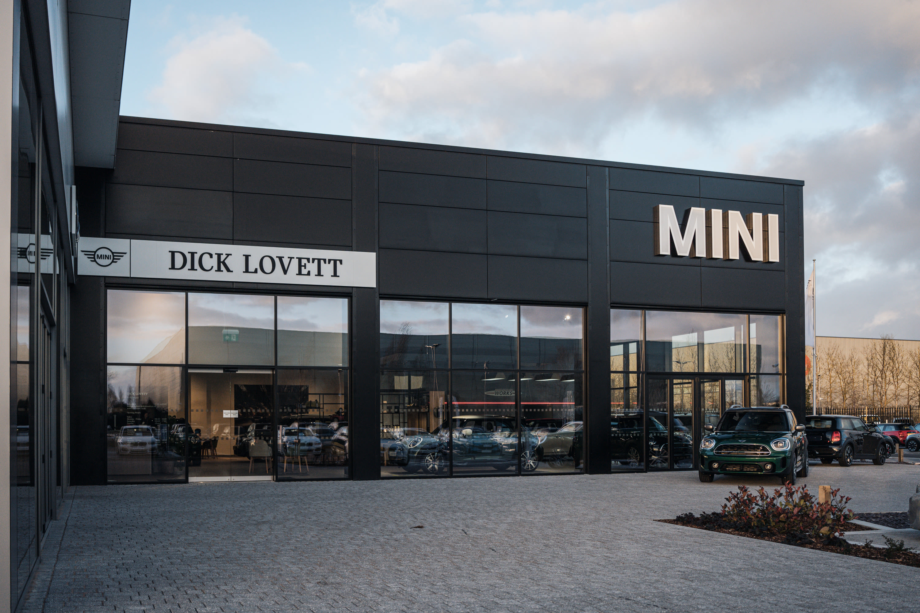 Dick Lovett Melksham Car Sales