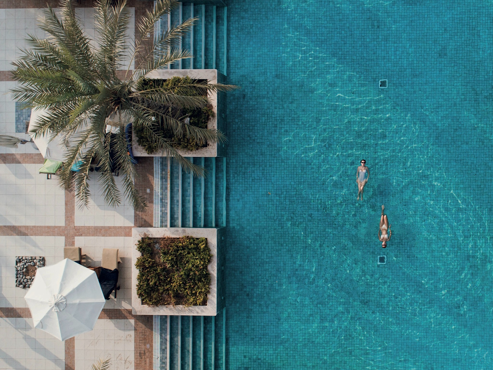 Rocking the Travel World: Meet the Power Couple Taking the Stress Out of Holiday Planning