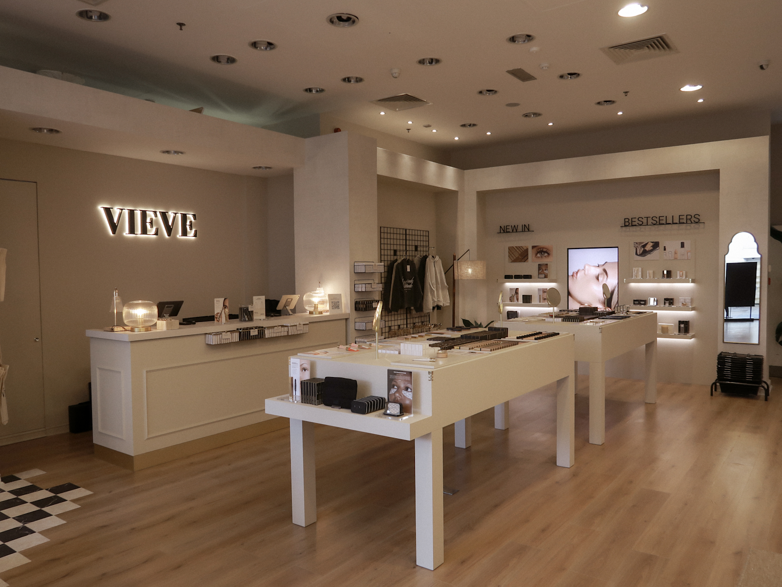 An Evening with Vieve: Private Shopping & Pro Masterclass