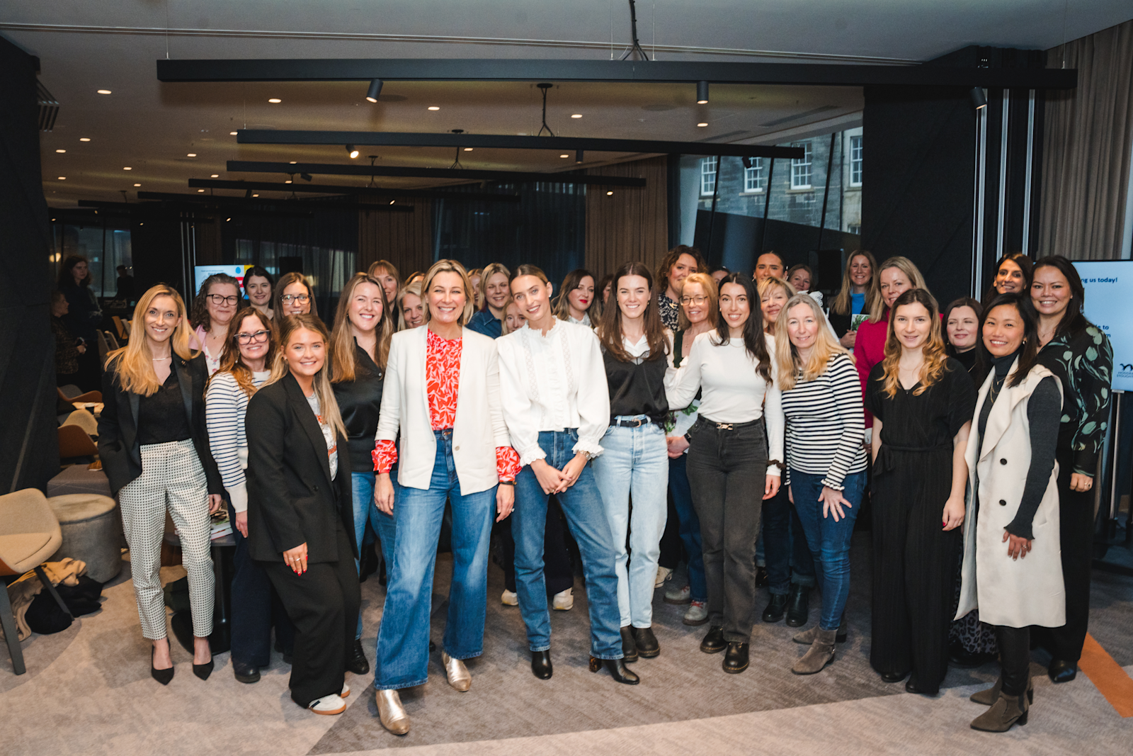 egg on tour – Women on top