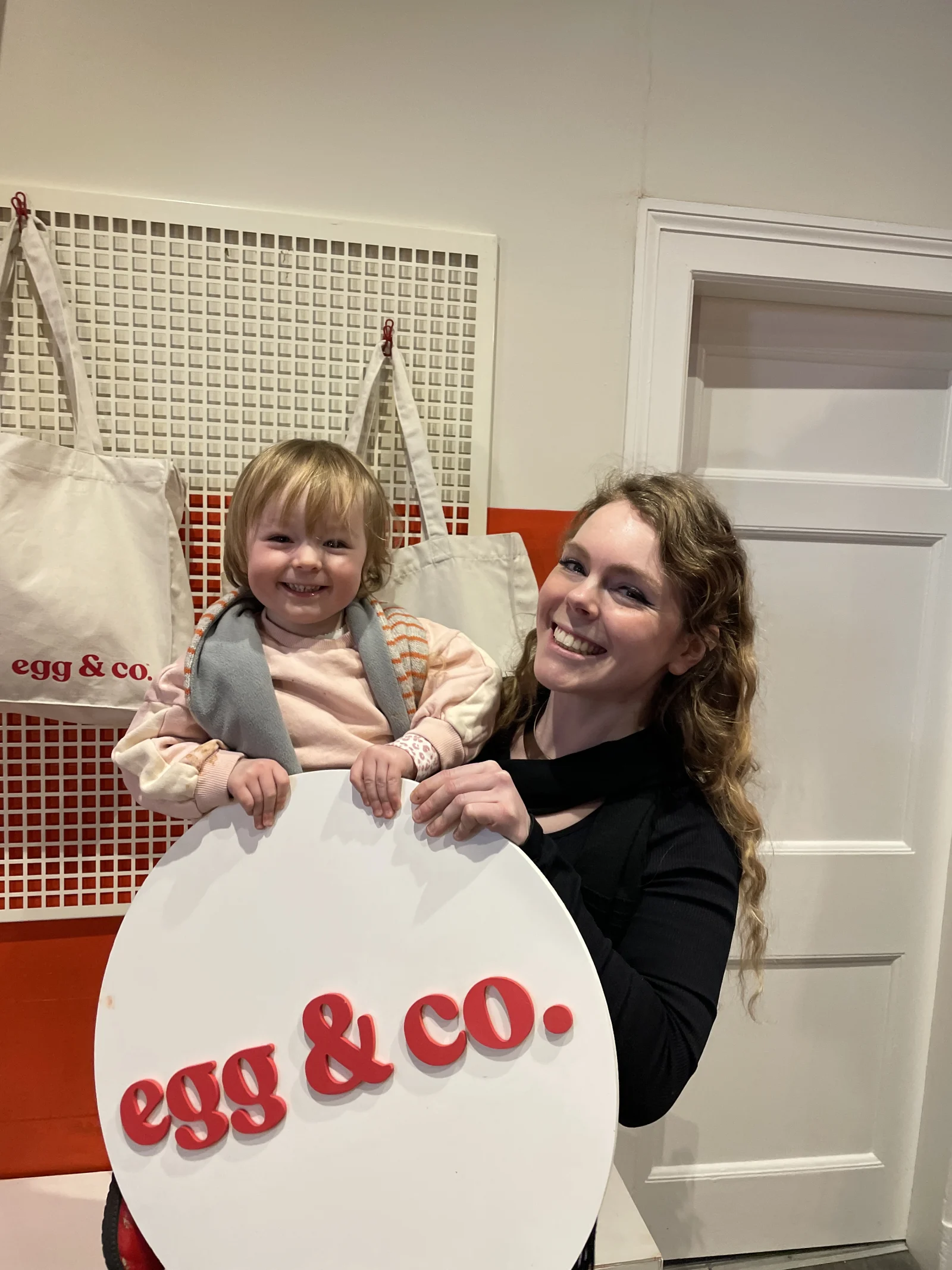 egg & co-working Day with CHILDCARE!