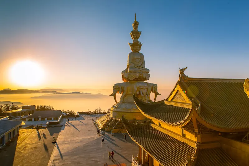 Leshan & Emei: The Sacred Peaks of Sichuan