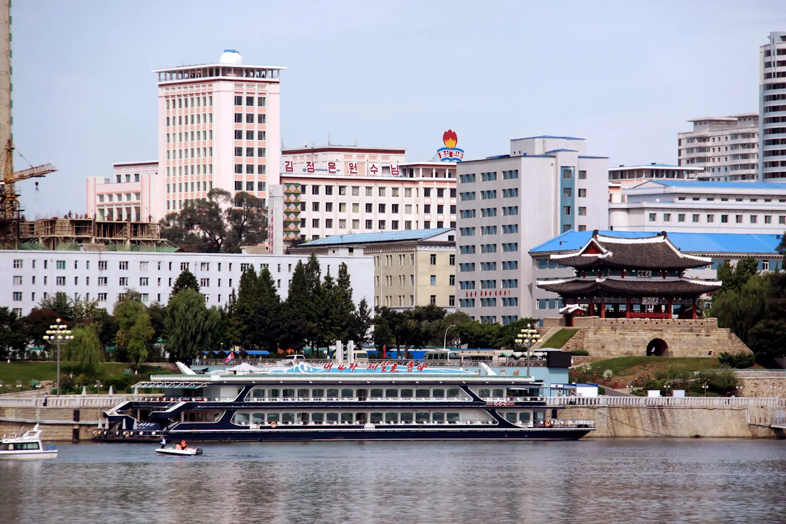 Pyongyang Boat
