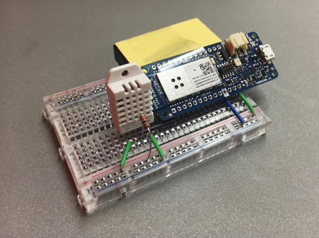 Wiring Breadboard with Arduino MKR1000 and DHT22 Temperature Sensor
