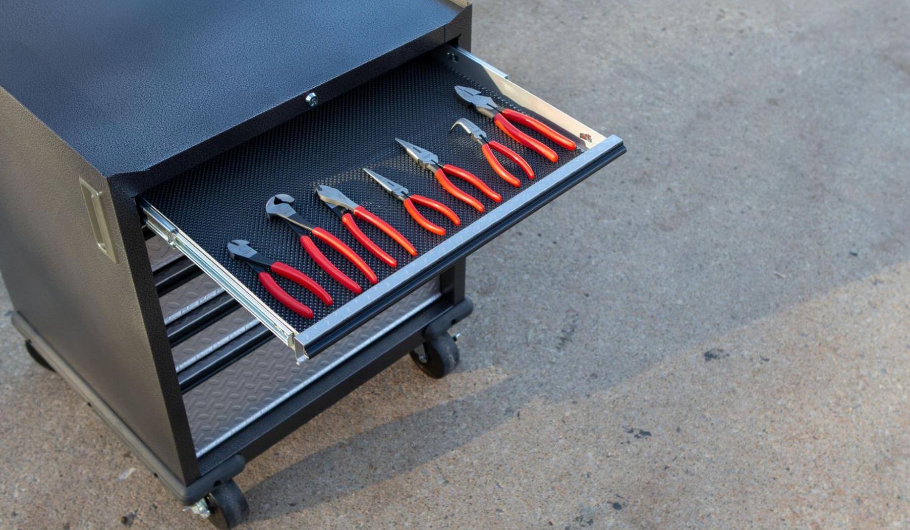 Tools for Electricians: Pliers example