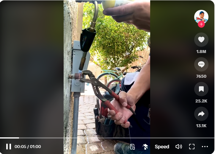 roofing-social-media