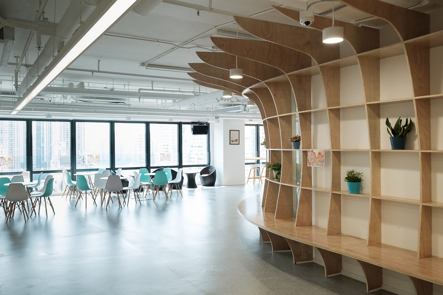 Praise Assembly-3-1800px