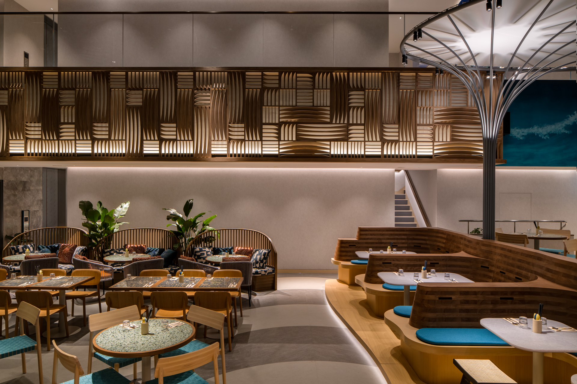 Groundswell Indoor Surfing Restaurant Bar 1920px-27