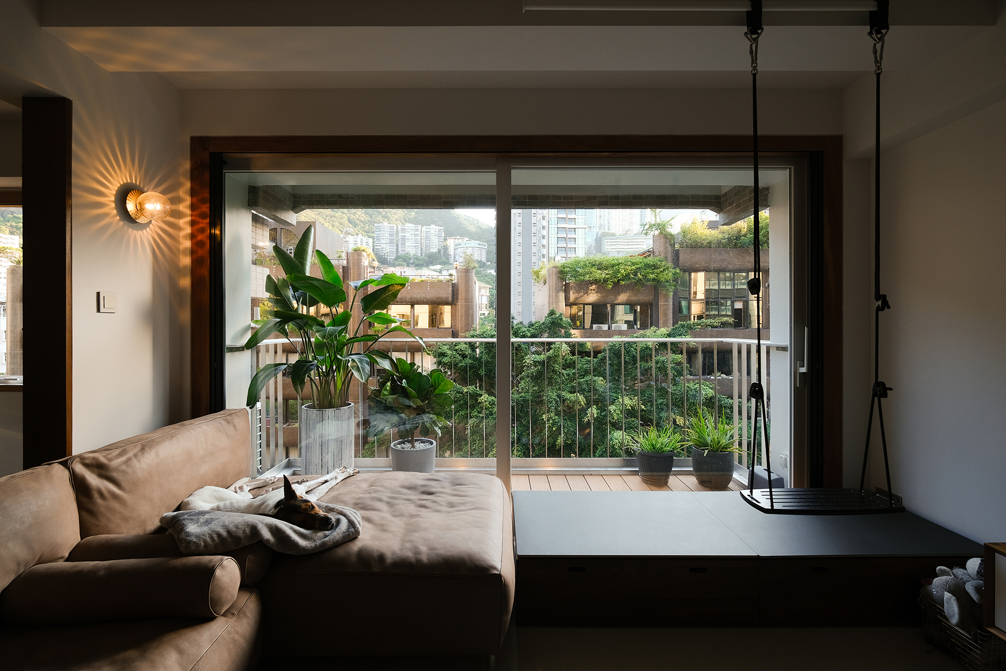 R&N Residence 7 Living room balcony