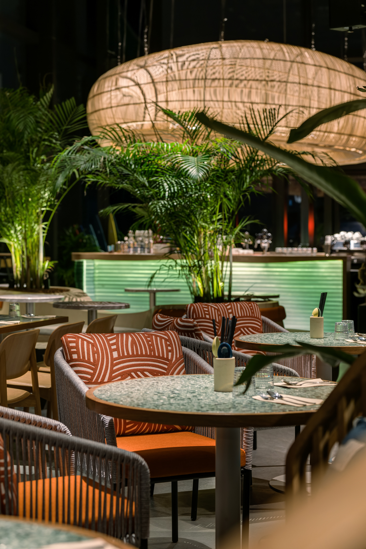 Groundswell Indoor Surfing Restaurant Bar 1920px-25