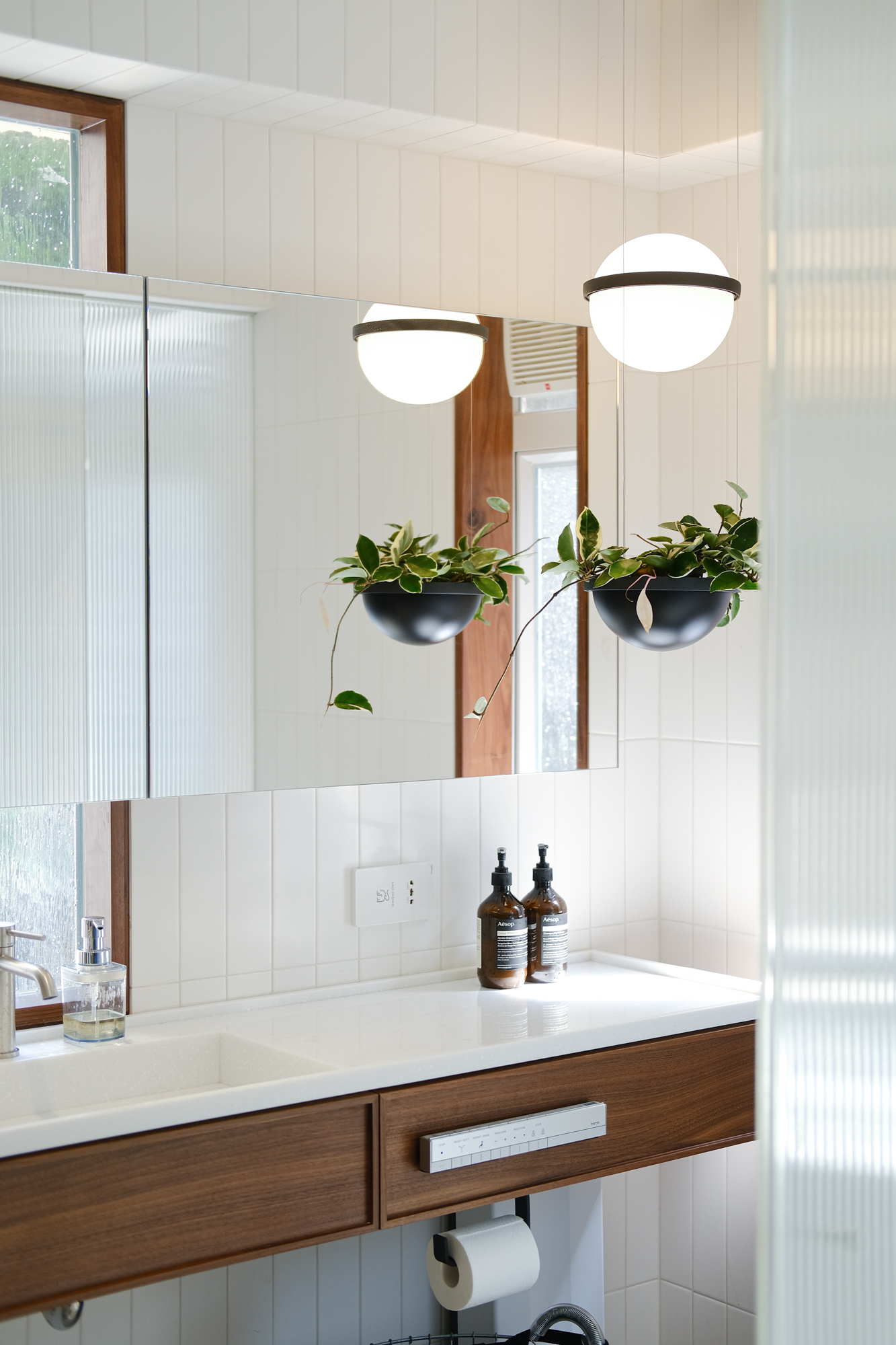 R&N Residence 10 Bathroom Mirror